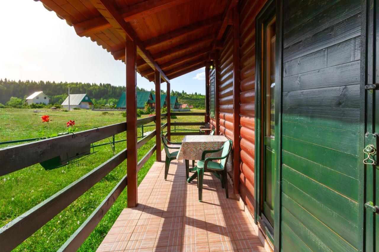 Family Lux Apartments Žabljak Kültér fotó