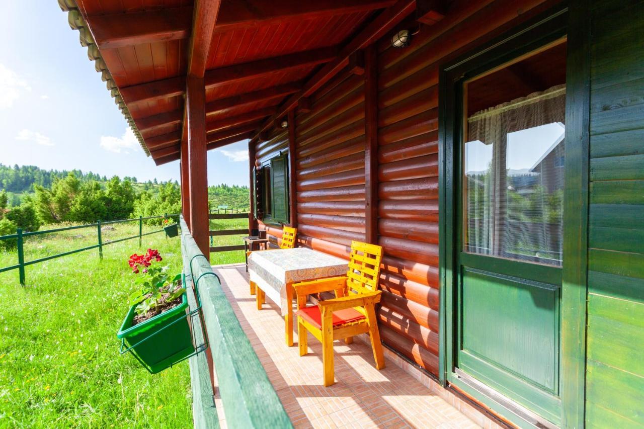 Family Lux Apartments Žabljak Kültér fotó